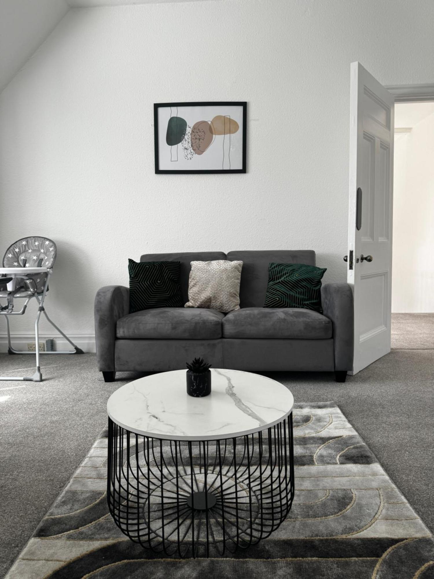 Apartment In Canford Cliffs Close To Sandbanks Beach Poole Exteriér fotografie