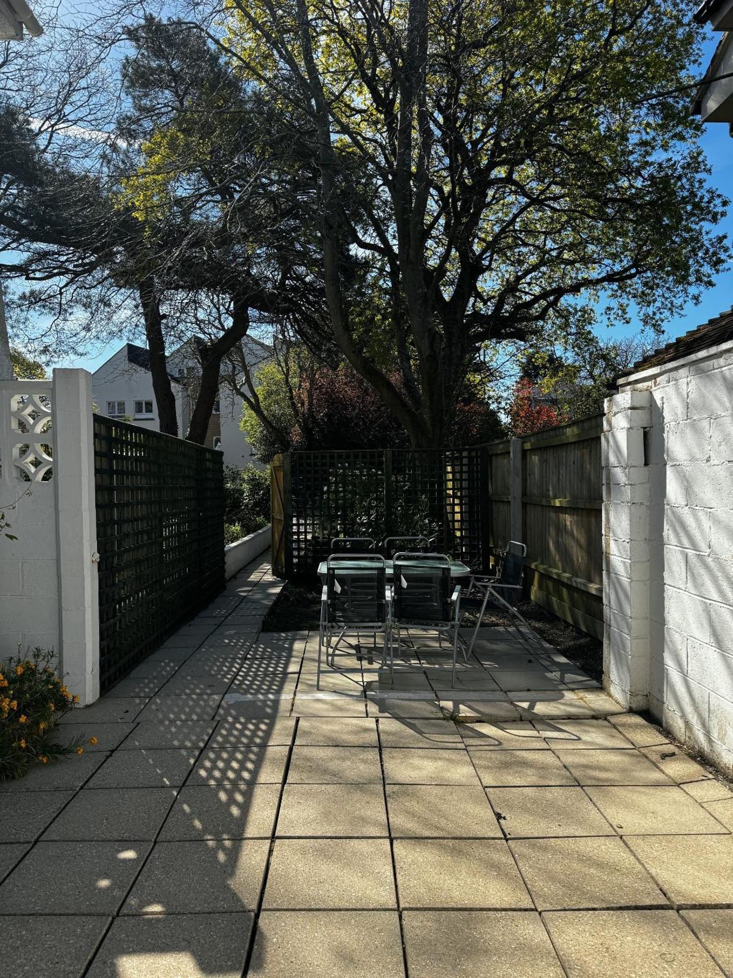 Apartment In Canford Cliffs Close To Sandbanks Beach Poole Exteriér fotografie