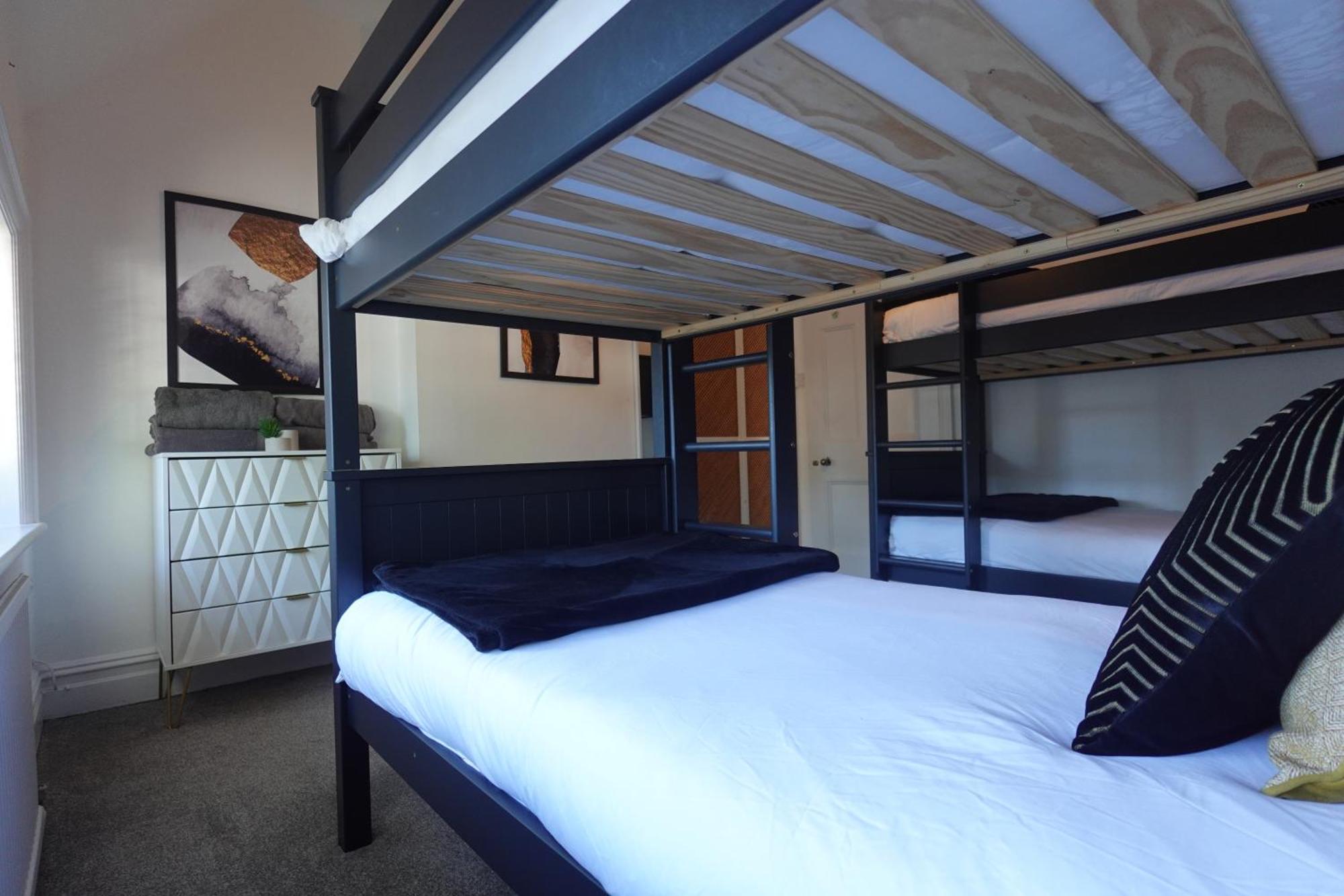 Apartment In Canford Cliffs Close To Sandbanks Beach Poole Exteriér fotografie