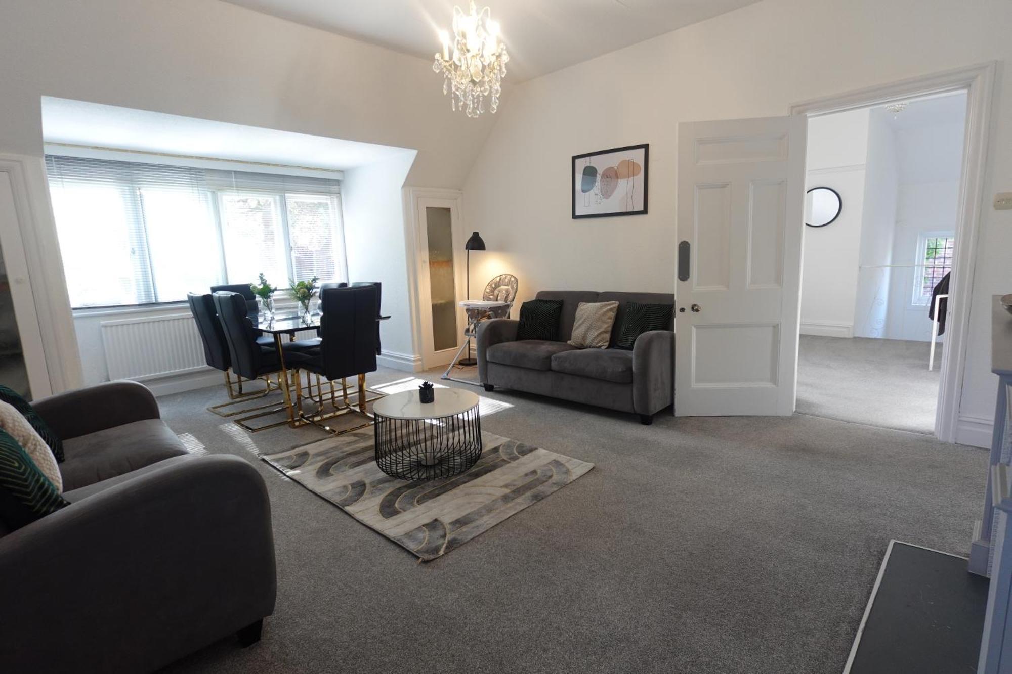 Apartment In Canford Cliffs Close To Sandbanks Beach Poole Exteriér fotografie